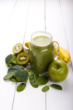 Yeşil Detoks güler yüzlü