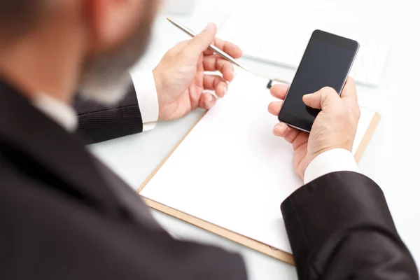 Male Business Man Using Modern Smartphone Writing Notepad Business Concept — Stock Photo, Image