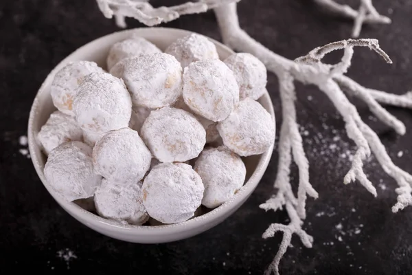 Galletas Tradicionales Griegas Navidad Con Almendras Bola Nieve Sobre Fondo —  Fotos de Stock