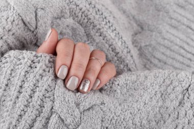 bakımlı kadın eller