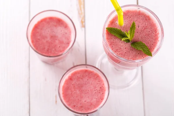 Gezonde strawberry smoothie — Stockfoto