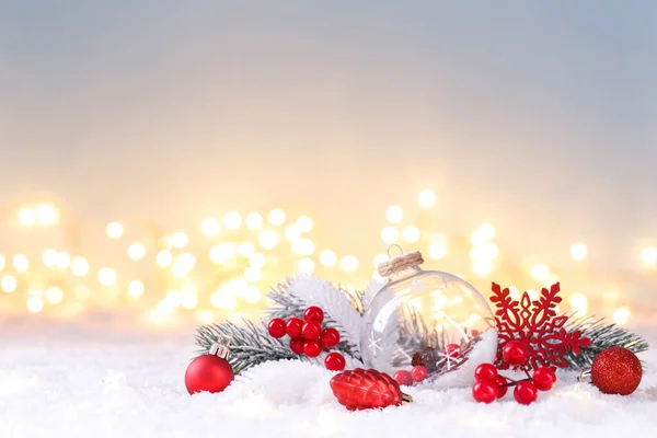 Plantilla Tarjeta Navidad Con Decoraciones Festivas Rojas Blancas Nieve Luces — Foto de Stock