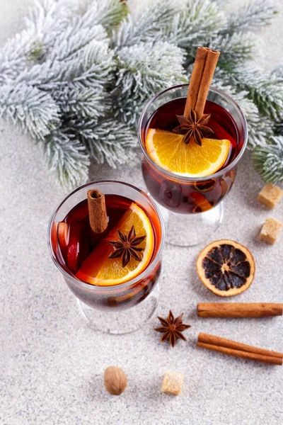 Weihnachtsglühwein Traditioneller Deutscher Gluhwein Mit Gewürzen Und Früchten Heißes Wintergetränk — Stockfoto