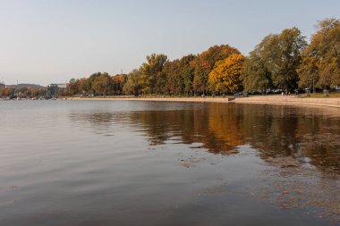 Güneşli bir sonbahar gününde Helsinki Panoraması.