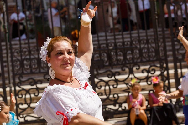 Kadınlar ans şarkı flamenko Malaga Katedrali şehir tatil Kutsal Meryem Ana dans