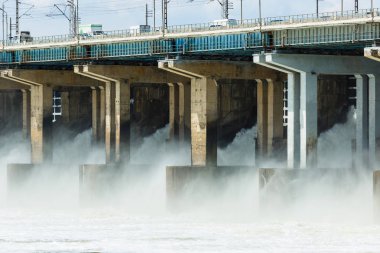 Hidroelektrik Santrali. Su damping. Volgograd, Volga Nehri, Rusya Federasyonu
