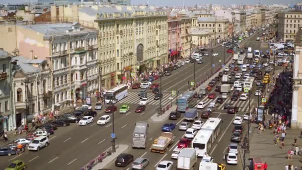 Aerial view of pedestrian crossing of Ligovsky prospect, Moscow railway station — Stock Video