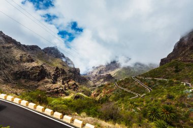 En çok ziyaret edilen turist yer Gorge muhteşem masca köyüne içine Serpentine yol