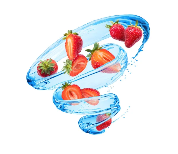 Erdbeeren mit Wasserspritzern in wirbelnder Form, isoliert auf weißem Hintergrund — Stockfoto
