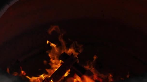 Feu Brûle Dans Four Ralenti Poêle Oriental Traditionnel — Video