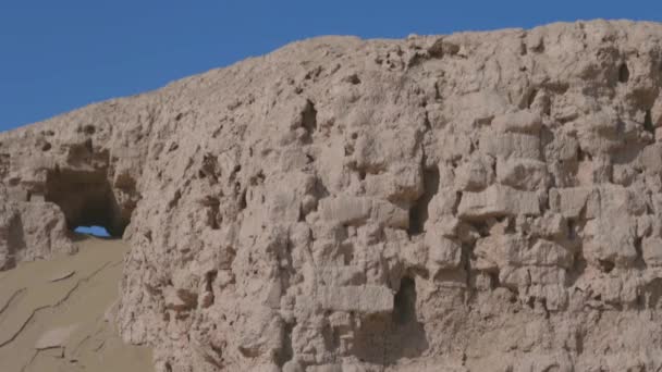 Ruinas Pueblo Abandonado Asia Central Día Soleado Ventoso Desierto — Vídeos de Stock