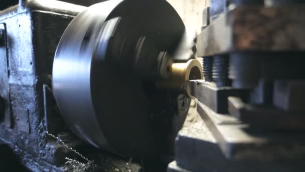 View of the milling machine in action. Working process in garage or workshop. Slow motion Close up — Stock Video