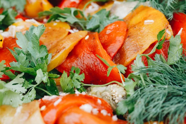 Delicious grilled vegetables with parsley closeup on street catering — Stock Photo, Image