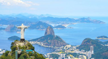 Rio de Janeiro İsa kurtarıcı ve Corcovado Dağı havadan görünümü