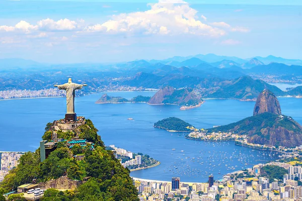 Vista aérea de Río de Janeiro con Cristo Redentor y Corcovado —  Fotos de Stock