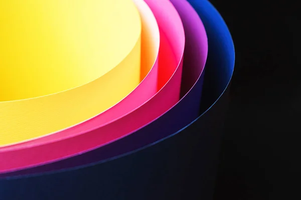 Fondo multicolor de neón de moda de un cartón de diferentes colores . — Foto de Stock