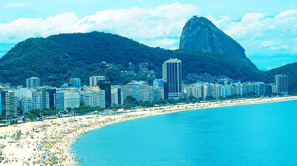 Widok z lotu ptaka Rio de Janeiro z Corcovado Mountain i plaży Copacabana. — Zdjęcie stockowe