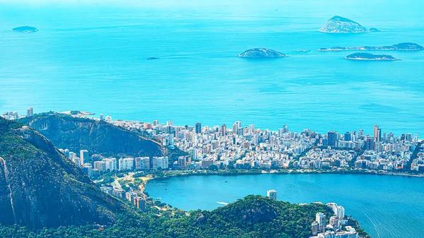 Вид с воздуха на Рио-де-Жанейро с горы Корковадо . — стоковое фото