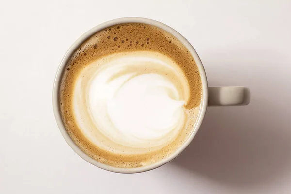 Tampilan Puncak Cangkir Kopi Latte Cappucino Panas Dengan Piring Terisolasi — Stok Foto