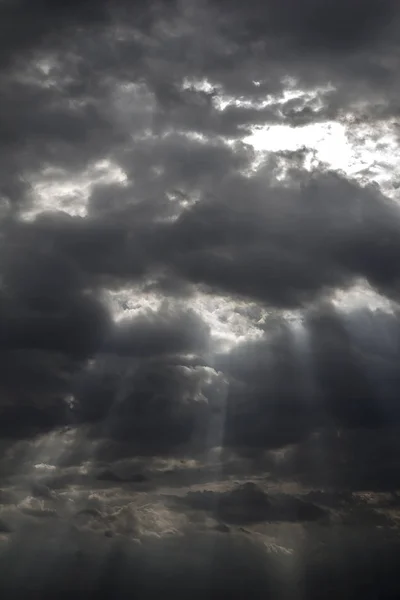 Regnerisch Und Stürmisch Dunklen Wolken Schatten Machen Himmel Schwarz Der — Stockfoto