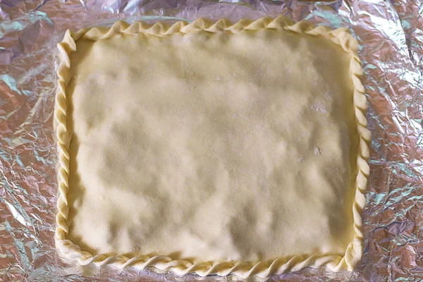 Préparation Une Tarte Traditionnelle Partir Une Pâte Levure Avant Expédition — Photo