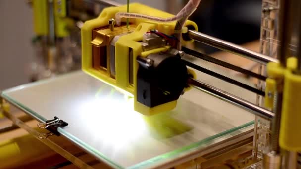 3D nyomtató működik — Stock videók