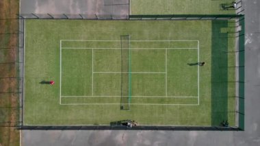 İnsanlar oyun tenis üstten görünüm