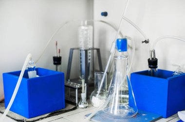 Kimyasal laboratuvar teknik ekipman. Laboratuvar analiz donanımları. Kimyasal laboratuvar, Züccaciye Mağazaları test tüpleri.