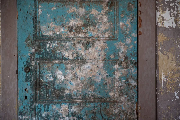 Détail Vieux Bleu Porte Une Maison Avec Peler Peinture Bleue — Photo