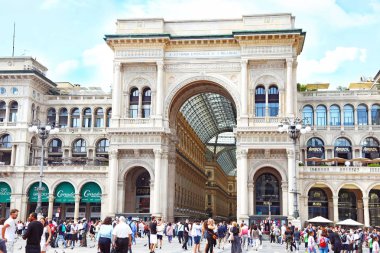 Milan İtalya 31 Mayıs 2018: Milan şehir İtalya, Vittorio Emanuele II Galerisi. Editoryal kullanım.