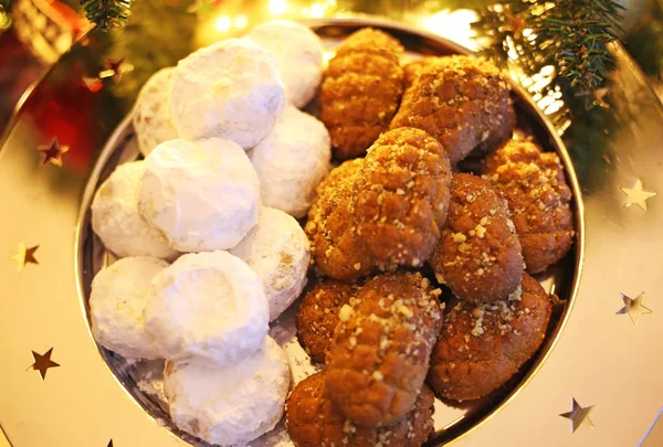 Melomakarona Griega Kourabies Galletas Tradicionales Navidad Con Miel Nueces Bollos —  Fotos de Stock