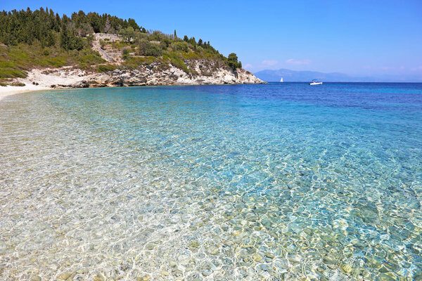 ландшафт пляжа Кипиади на Ионических островах Паксоса Греция
