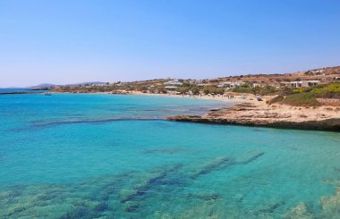 Yunanistan 'ın Ano Koufonisi adasının turkuaz deniz manzarası