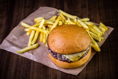 Zanaat sığır eti burger 