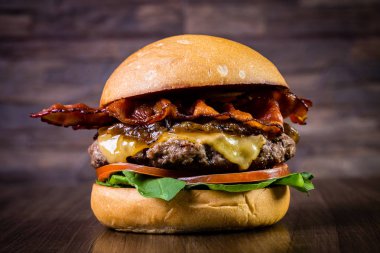 Zanaat sığır eti burger 