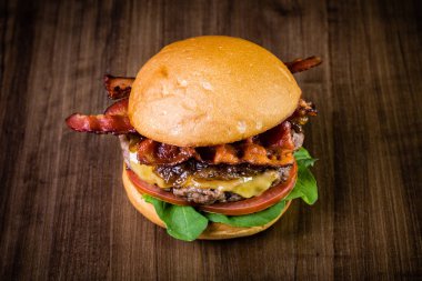 Zanaat sığır eti burger 