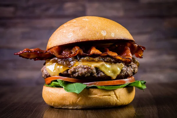 Zanaat sığır eti burger 