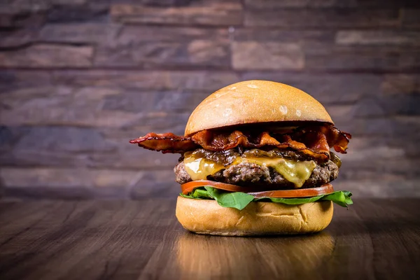 Craft beef burger — Stock Photo, Image