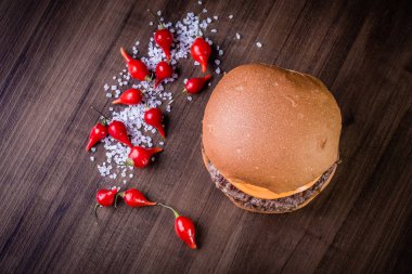 Çift zanaat sığır burger 