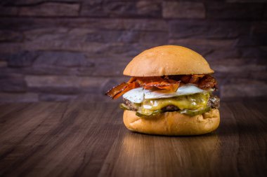 Zanaat sığır eti burger 