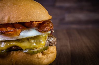 Zanaat sığır eti burger 