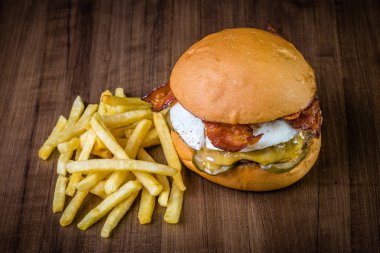 Zanaat sığır eti burger 