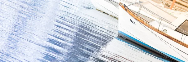 Barcos Madera Lago Primer Plano Durante Día —  Fotos de Stock