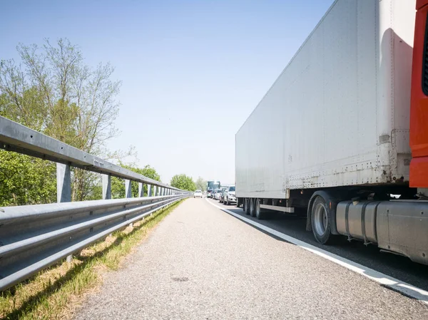 Highway Queue Summer Sunny Day — Stock Photo, Image