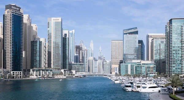 Dubai Marina Panorámás Kilátás Nyílik Csatorna Jachtok Modern Üveg Tornyok — Stock Fotó
