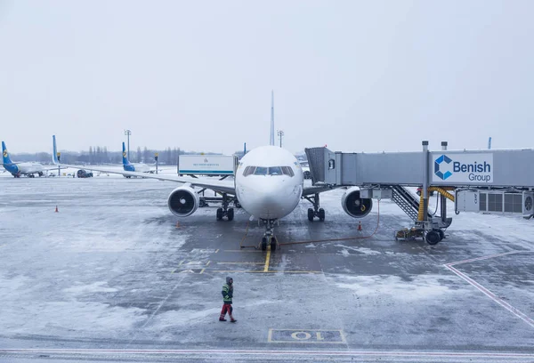 Flughafenbetrieb Einem Kalten Wintertag Foto Aufgenommen Kiew Ukraine — Stockfoto