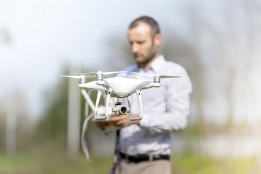 Onun uçağı açık ile pilot