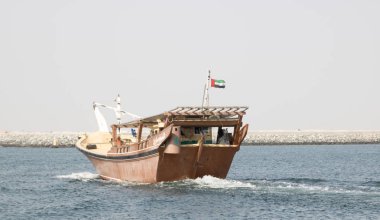 DUBAI - CIRCA JANUARY 2017: Deira 'da tarihi bir kanal olan ünlü Dubai Deresi