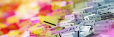 Sonsuz kredi kartları soyut arka plan, finans ve küresel PA