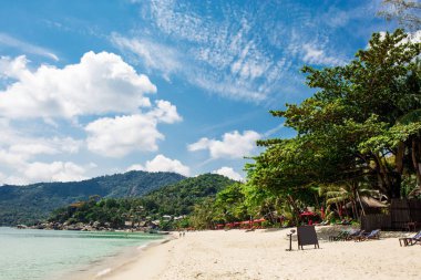 Tayland 'da mavi denizli güzel doğa manzarası 